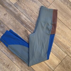 Eddie Bauer WomenGuide Trex 7/8-Length ColorBlock Leggings Small Dragonfly.